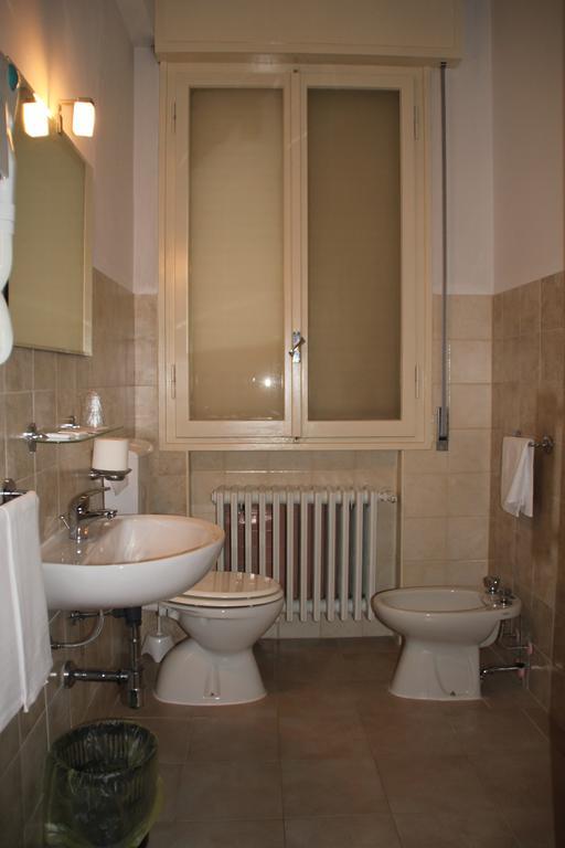 Nuovo Hotel San Martino Snc Casalecchio Di Reno Rum bild
